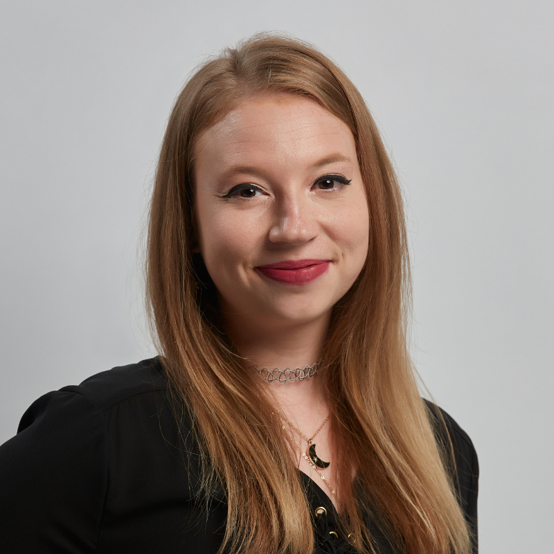 Headshot of Amanda Giannunzio (she/they).